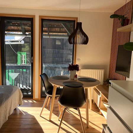 Apartments Pri Fencu Jesenice Exterior photo