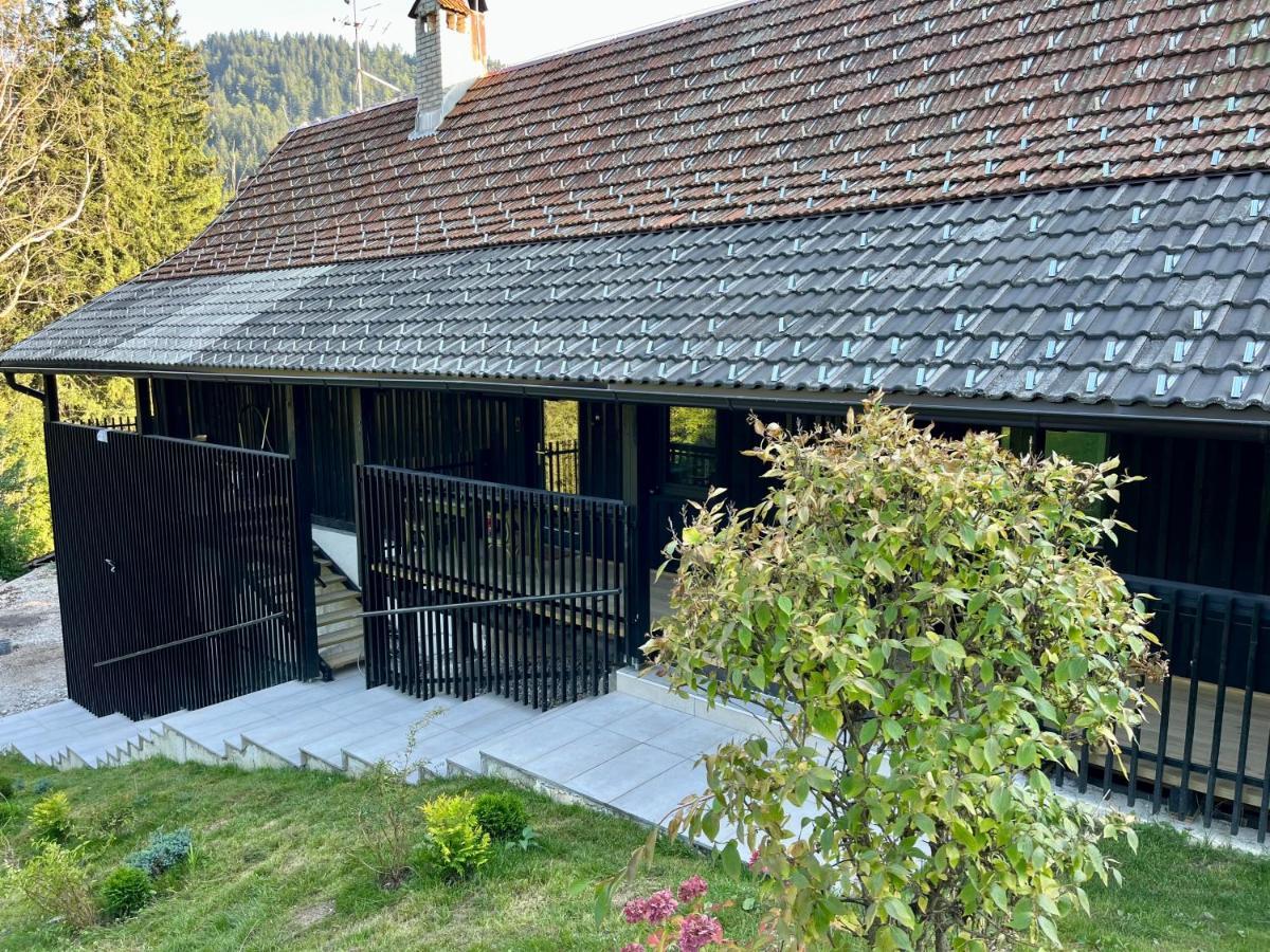 Apartments Pri Fencu Jesenice Exterior photo